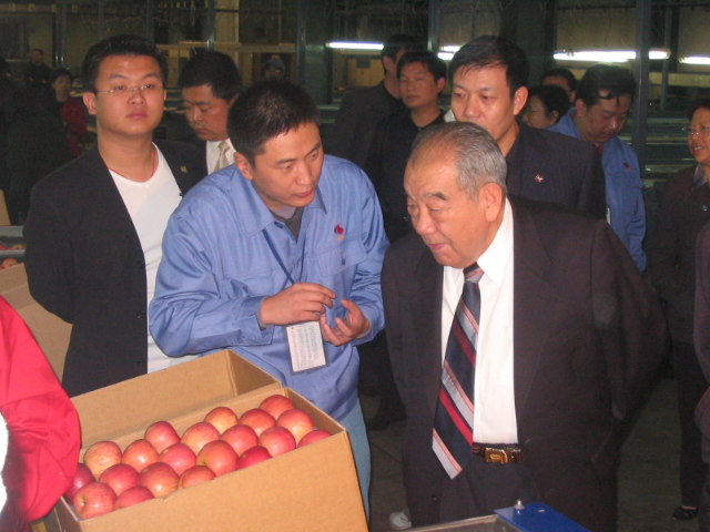 2006年10月28日原人大副委員長布赫.jpg